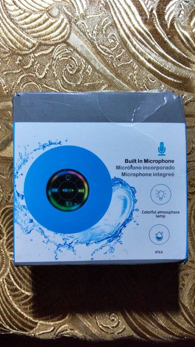 Водоустойчива Bluetooth колонка за баня с LED светлини и вендуза