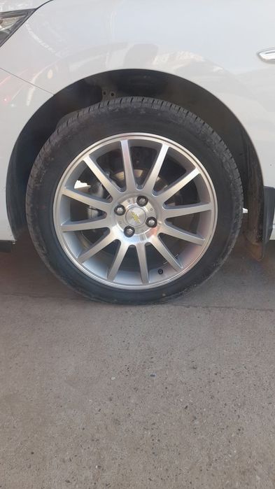 Optra 17 razmerli diska sotiladi 205/50/r17  100teshikli