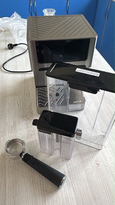 Кофемашинка новая