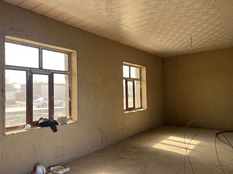 Ховли сотилади 10 соток. Уй