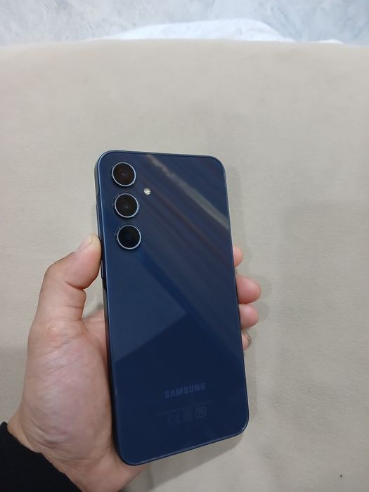 Samsung A35 в отличном состоянии
