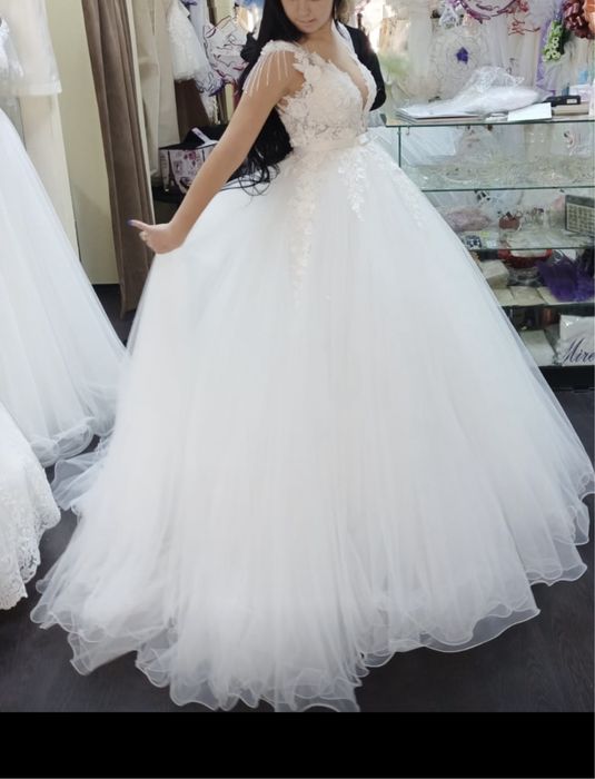 vand rochie mireasa+sandale mireasa marimea 36