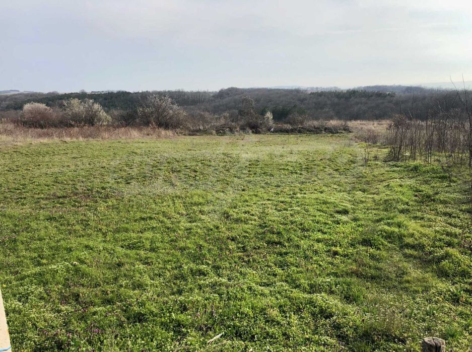 Продава се земя в частична регулация за жилищни нужди - с. Горица