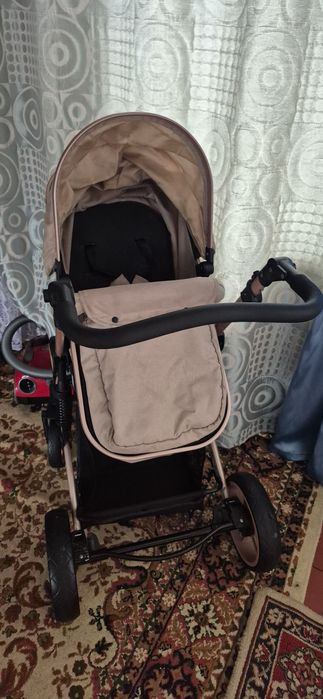 Продам коляску Teknum