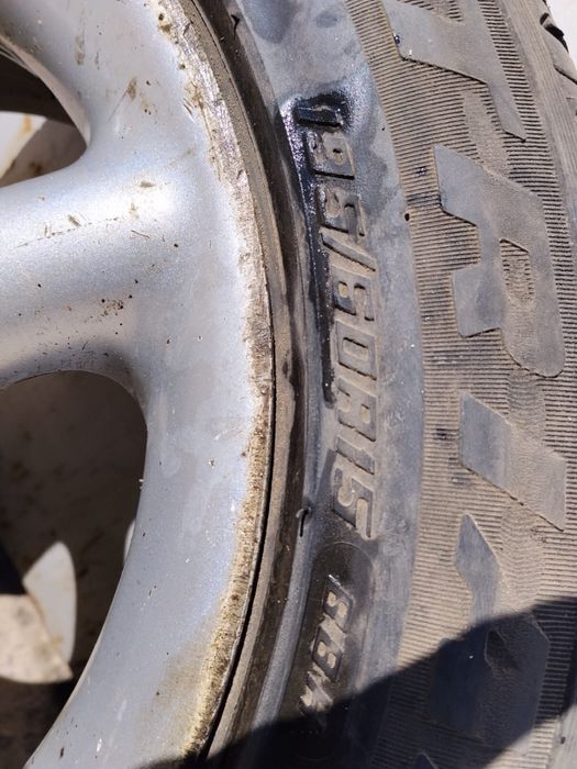 Продам колеса на легковые