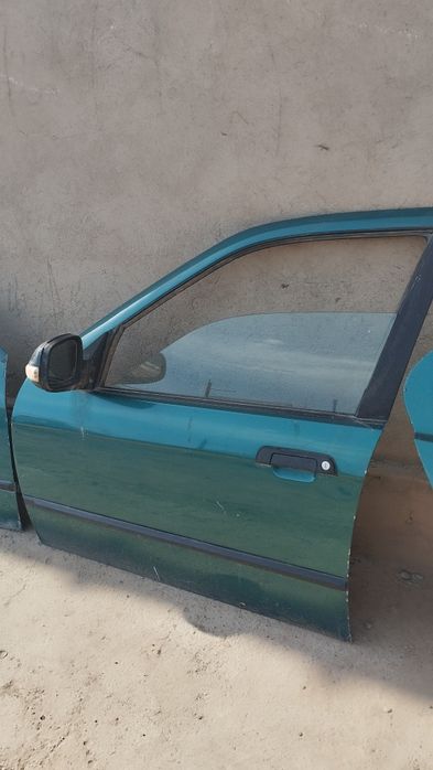 BMW Эшиклари сотилади холати ало.