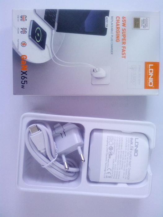 Супер Бързо 65W Зарядно за Лаптоп, Телефон, Таблет + Кабел