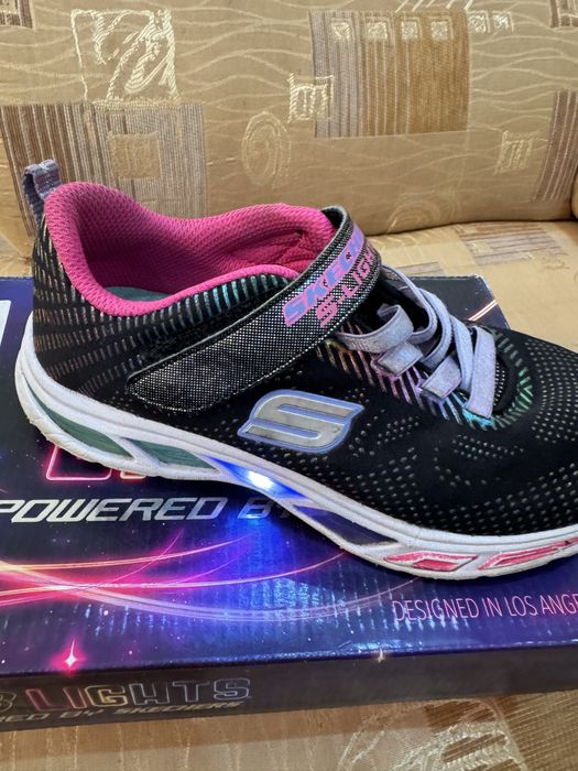 Кроссовки детские skechers