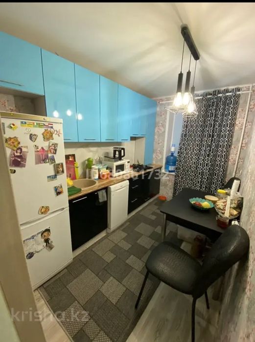 Продам 2 ком квартиру  1/5