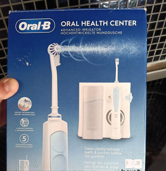 Зъбен душ Oral b