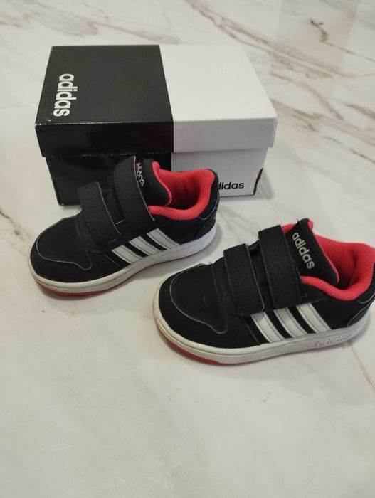 Маратонки Adidas