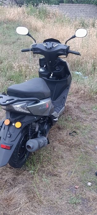 Скутар сотилади или обмен электронига  qiumotors 125 куб