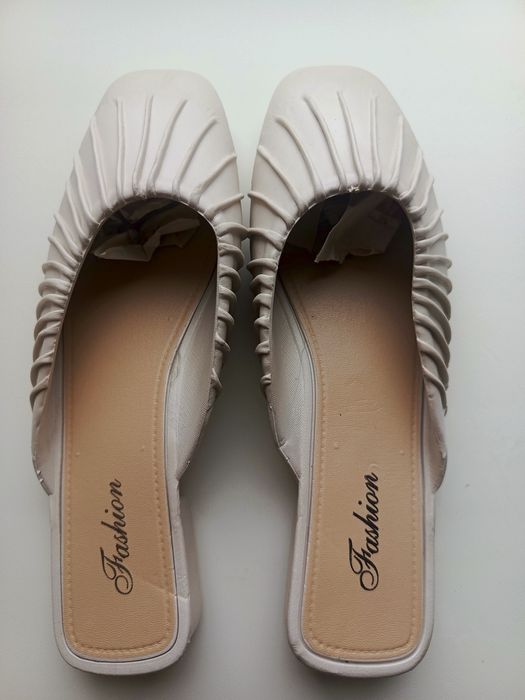 Продам женские лоферы 41