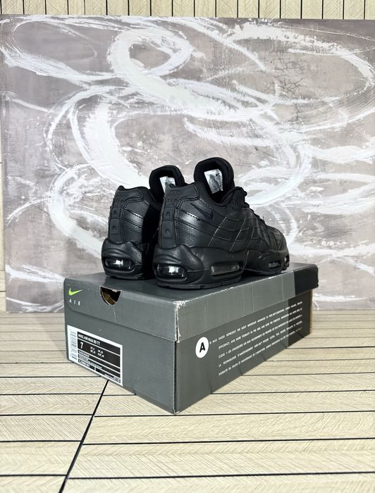 Nike Air Max 95 Triple Black