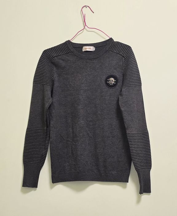 Diesel оригинален на пуловер