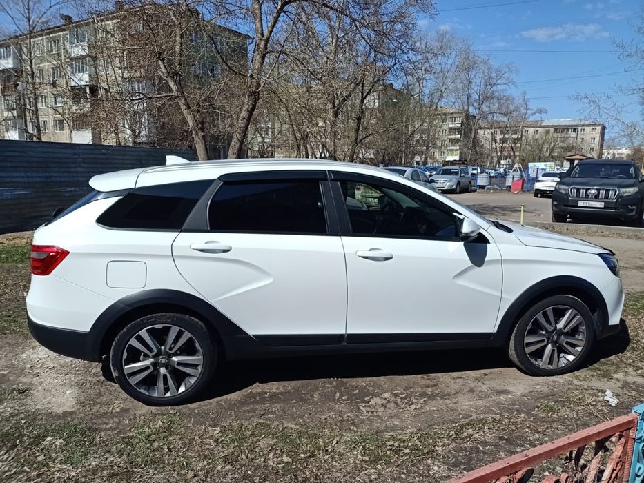 Продам комплект шин