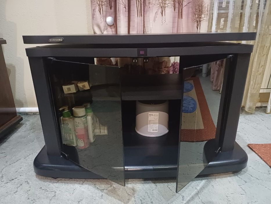 Тумба под телевизор