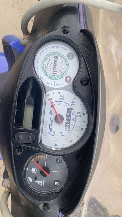 Vand scuter benelli