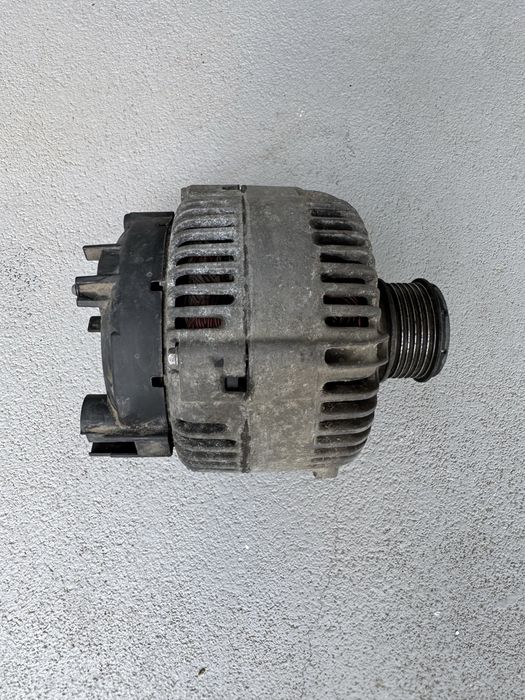 Alternator VW Volkswagen Passat B6 2.0 BMP 180A(021 903 026L)