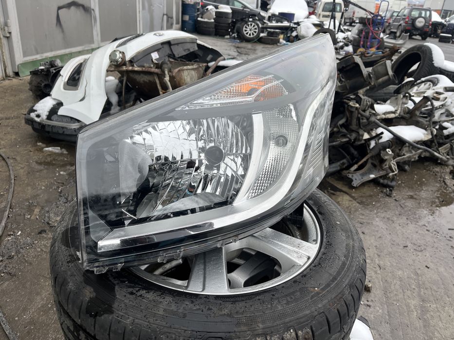 Фар Renault Trafik,Fiat Talento ляв и десен