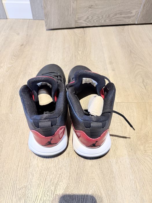 Jordan Max 200 - Noi, in cutie, nepurtati
