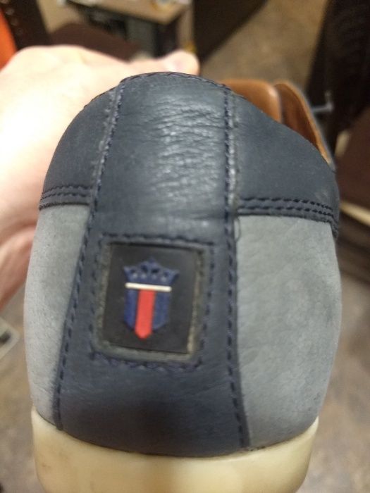 Продавам обувки Louis Philippe