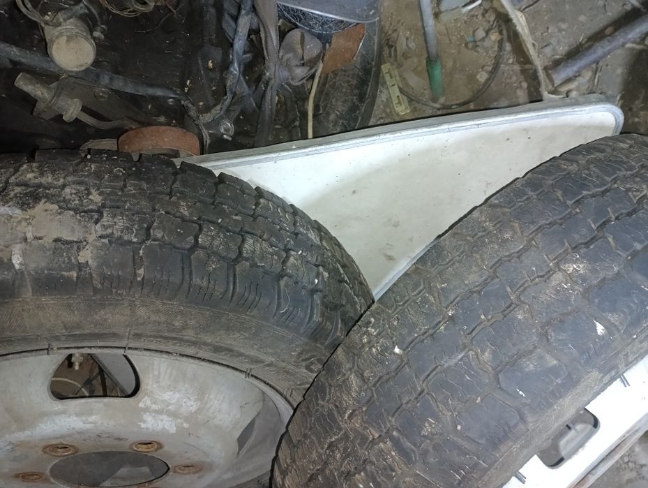 Продам диски с резиной на Газель