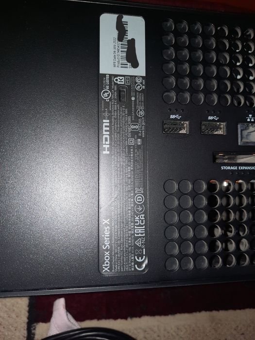 Xbox Series X в идеальном состоянии.