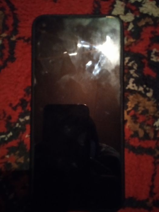 Samsung A11 Telefonni Holati yaxshi oladiganla tel qilsin