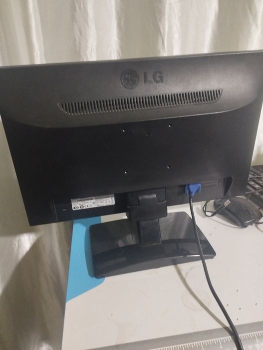 Lg Kampiyutr  sotiladi