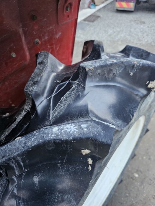 Tractor Yanmar 26cp freza inclusa doar 700 de ore