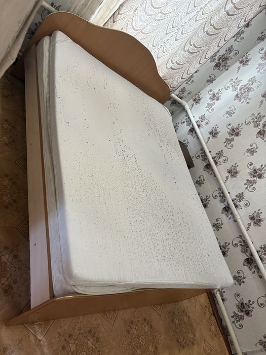 Продам кровать б/у