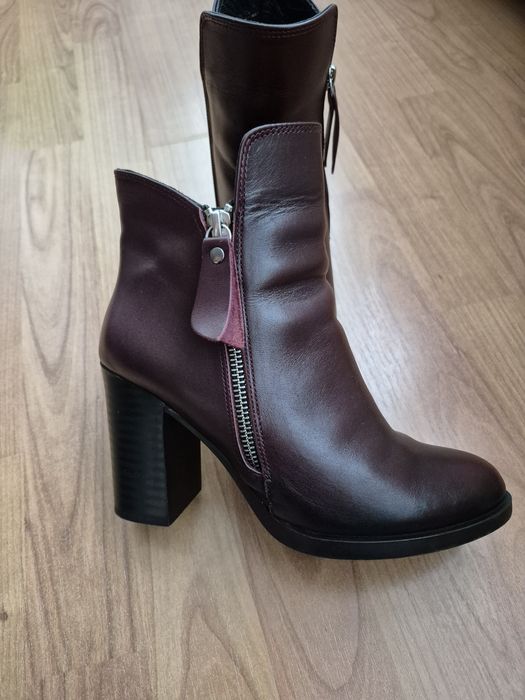 Ghete din piele marimea 36+ geanta