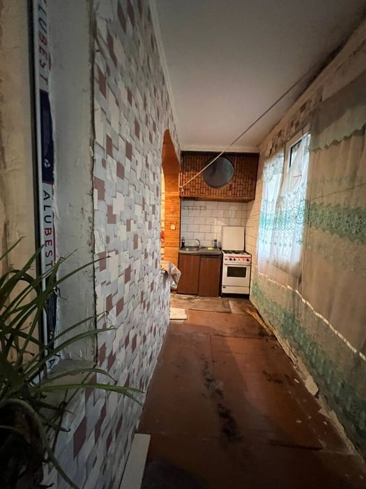 Padezni 2 xonalik Gorni inst oldida