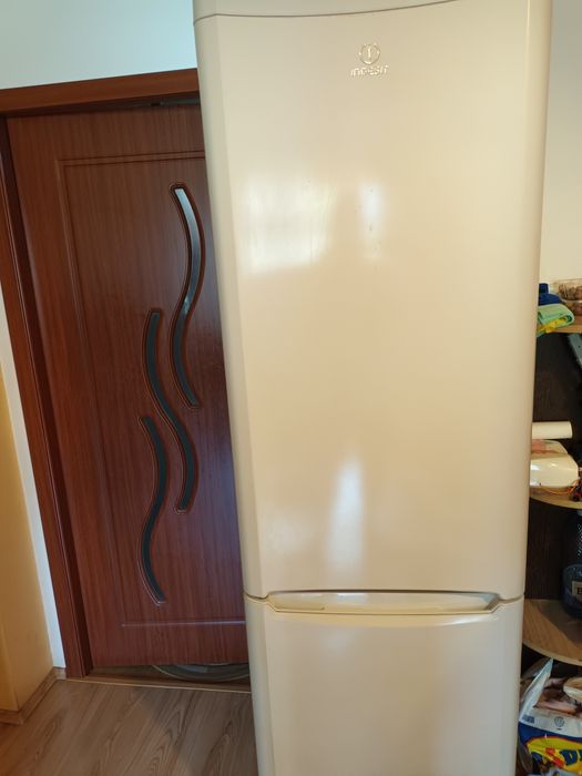 Vind componente combina frigorifica  Indesit