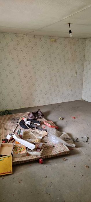 1866-Продава се едноетажна масивна къща в село Радинград!