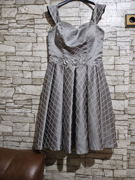 официална къса рокля