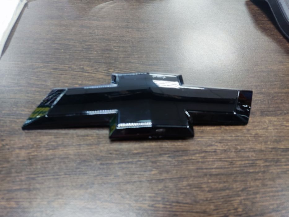 Эмблема Шевроле. ( Кобальт)