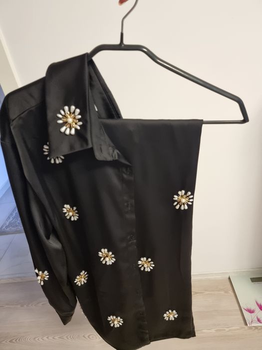 Costum negru elegant