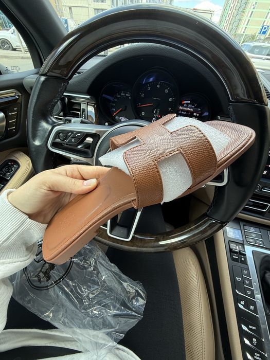 Шлепки босоножки hermes