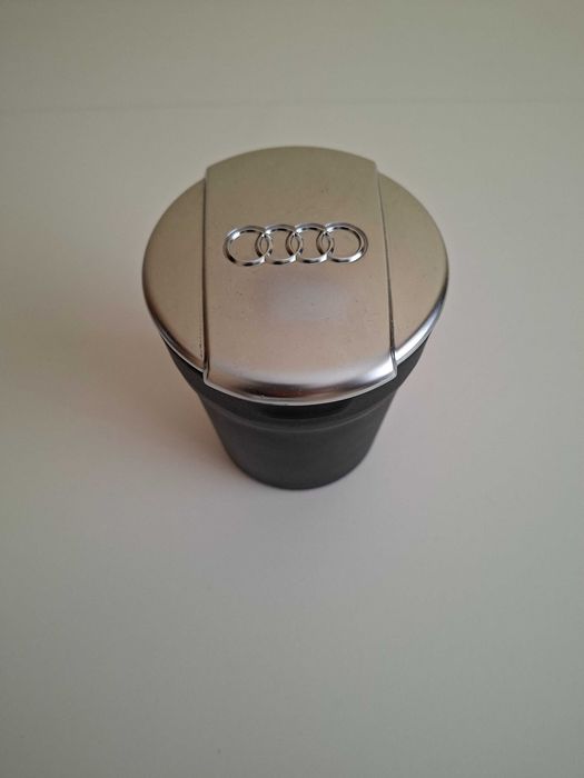 Оригинален пепелник за AUDI