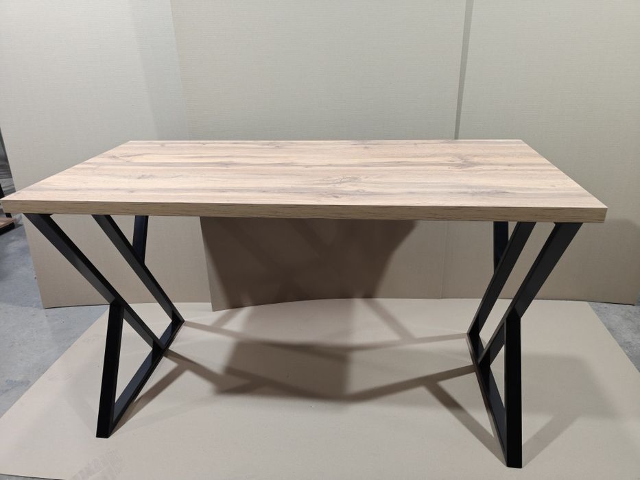 Стол в стиле Loft