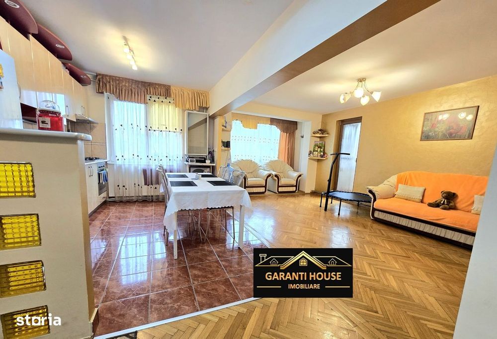Ultracentral, decomandat, apartament cu 4 camere, mobilat, 450€/Luna