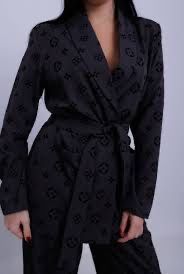 Брючный костюм с принтами