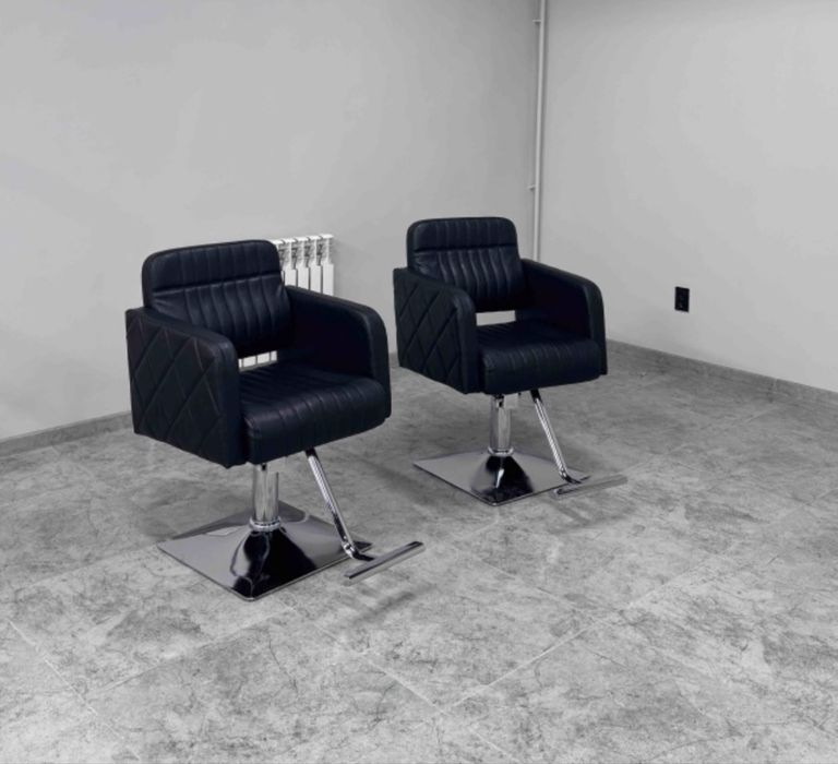 Парикмахерское кресло