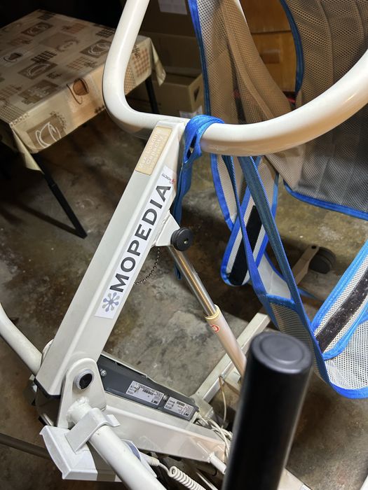 Elevator electric arKimed cu verticalizare MuevoUp