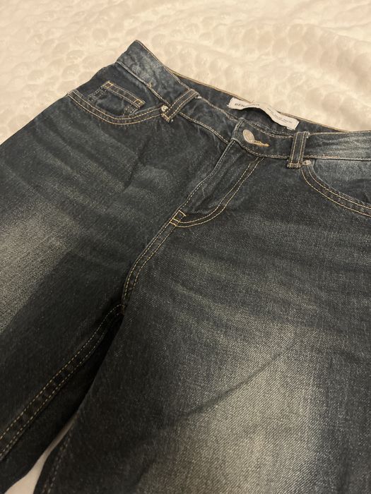 BERSHKA торбести дънки