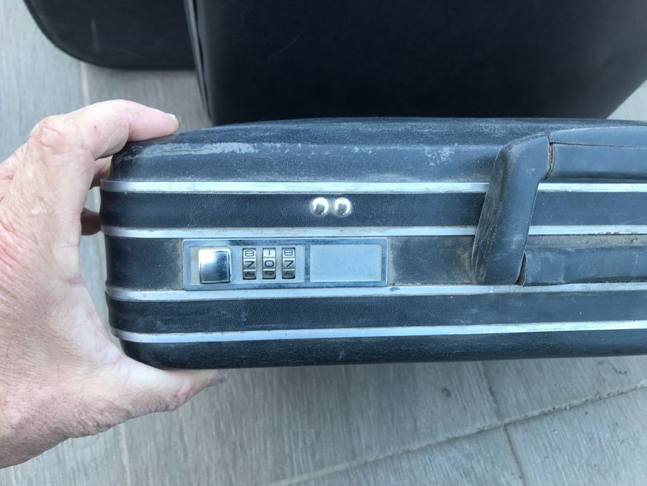 Стари куфари от едно време