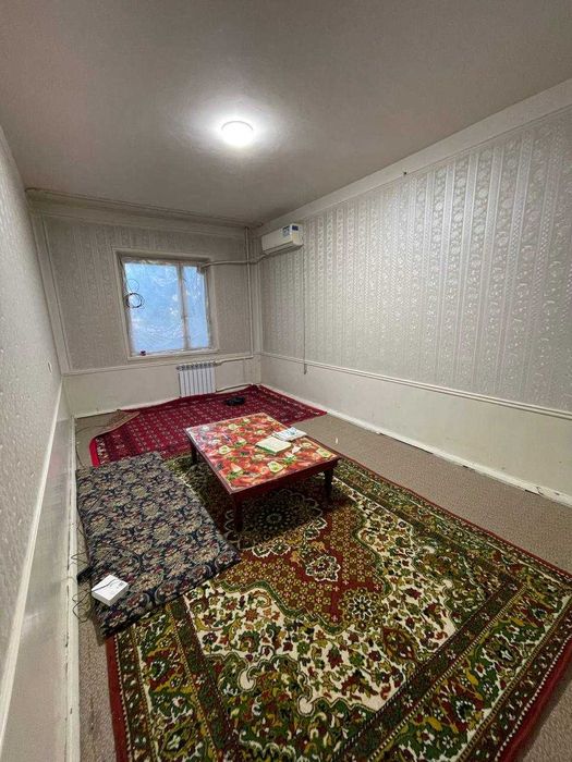 Продаётся квартира 4 комнатная, 1-54-22