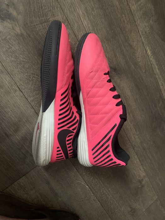 Луанаро гатто почти новые не порванные